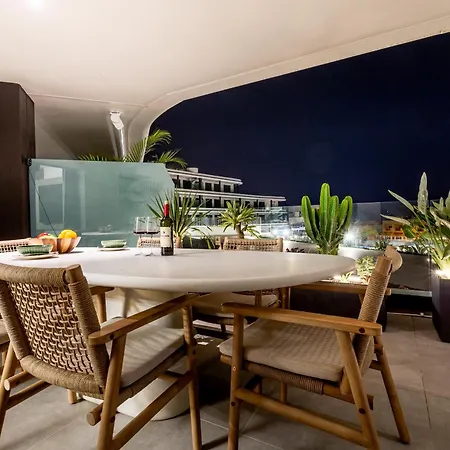 Fantastico Con Vistas En * Адехе