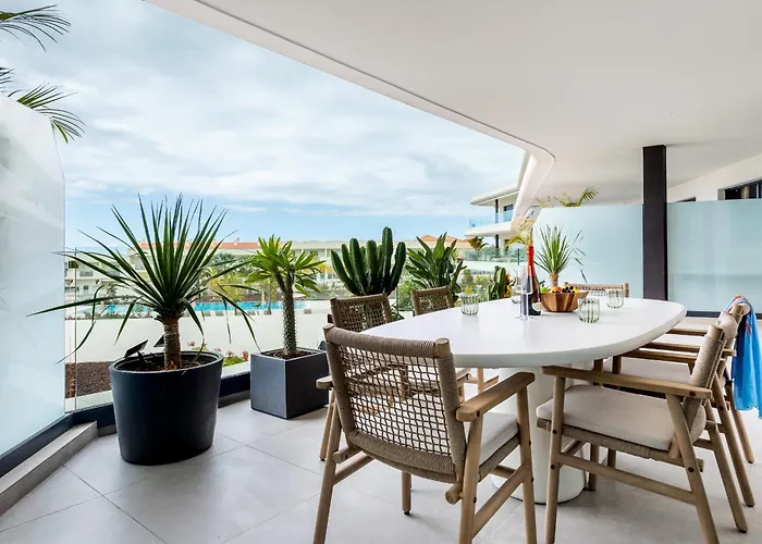 Fantastico Con Vistas En *